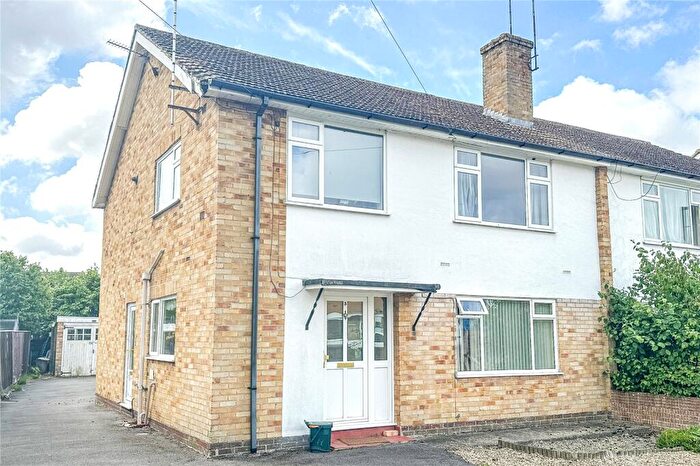 2 Bedroom Maisonette To Rent In Merritt Road, Didcot, Oxfordshire, OX11