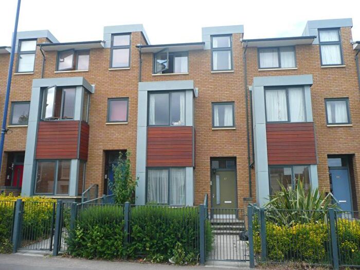 4 Bedroom House To Rent In Parrock Street, Gravesend, Kent, DA12
