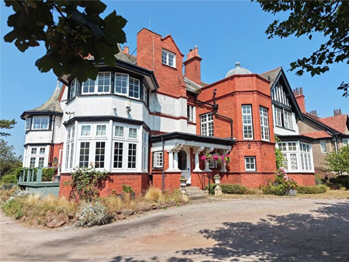 3 Bedroom Apartment For Sale In Meols Drive, Hoylake, Wirral, Merseyside, CH47