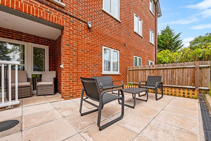 1 Bedroom Flat For Sale In Vena House, Purley Downs Road, CR2