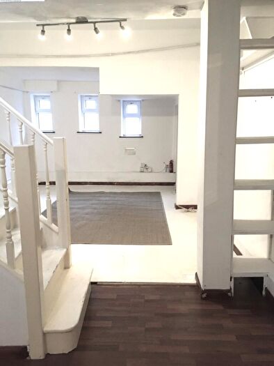 1 Bedroom Flat To Rent In Leswin Road, London, N16