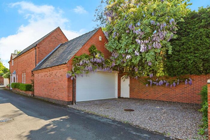 4 Bedroom Detached House For Sale In Home Close, Blaby, Leicester, LE8