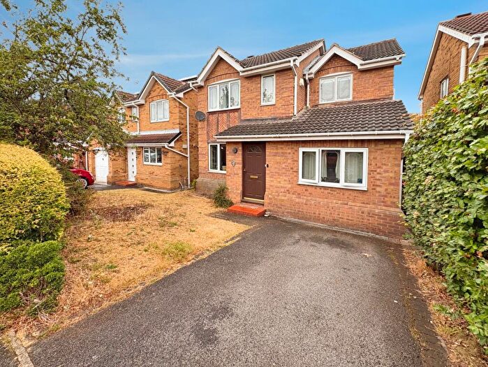4 Bedroom Detached House For Sale In Moorland View, Rotherham, S63