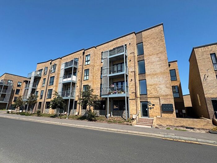 1 Bedroom Flat To Rent In Parker Drive, Newhaven, BN9