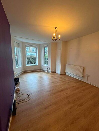 2 Bedroom Flat To Rent In Elwood Street, Islington, London, N5
