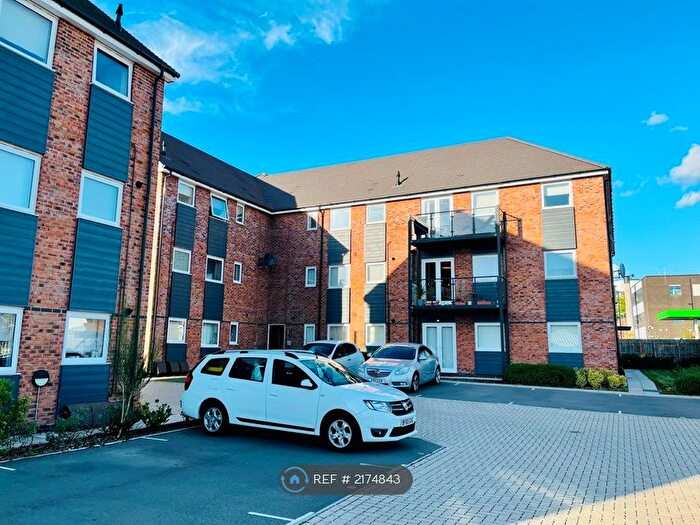 2 Bedroom Flat To Rent In Cadet Drive, Shirley, Solihull, B90