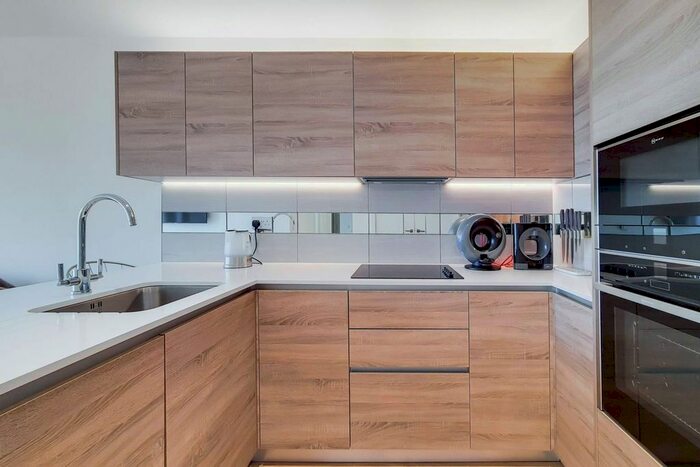 2 Bedroom Flat To Rent In Norton House, Woolwich, London, SE18