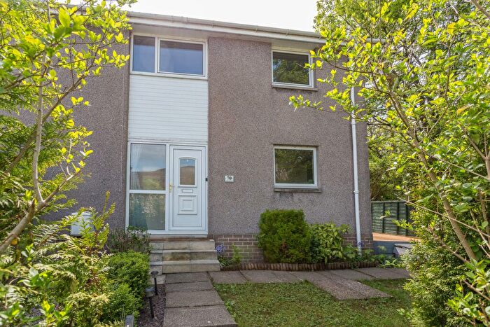 4 Bedroom Semi-Detached House For Sale In Forthview Crescent, Currie, EH14