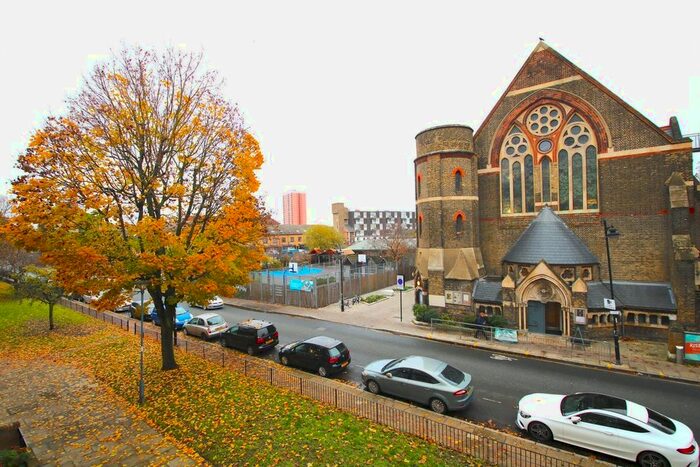 4 Bedroom Flat To Rent In St. Stephens Road, London, E3