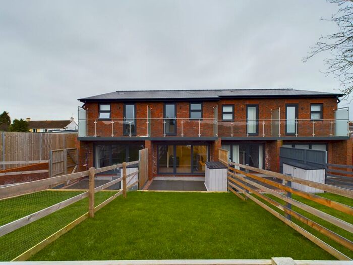 2 Bedroom Terraced House To Rent In Whitecross, Hereford, HR4