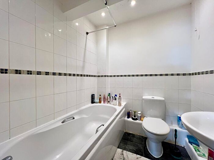 2 Bedroom Flat For Sale In Castle Sq Wyberton Wst Rd, Boston, PE21