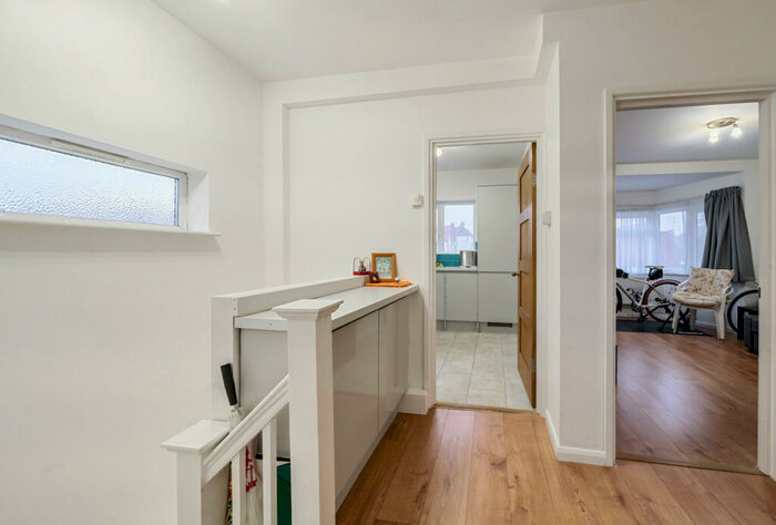 2 Bedroom Apartment For Sale In Vancouver Road, Edgware, Middlesex, HA8