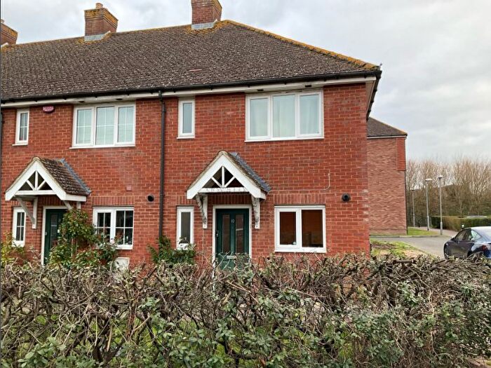 2 Bedroom End Of Terrace House To Rent In Limehouse Court, Sittingbourne., ME10