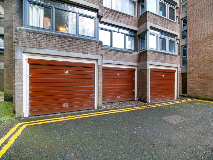 1 Bedroom Flat For Sale In Lethington Avenue, Shawlands, Glasgow City, G41
