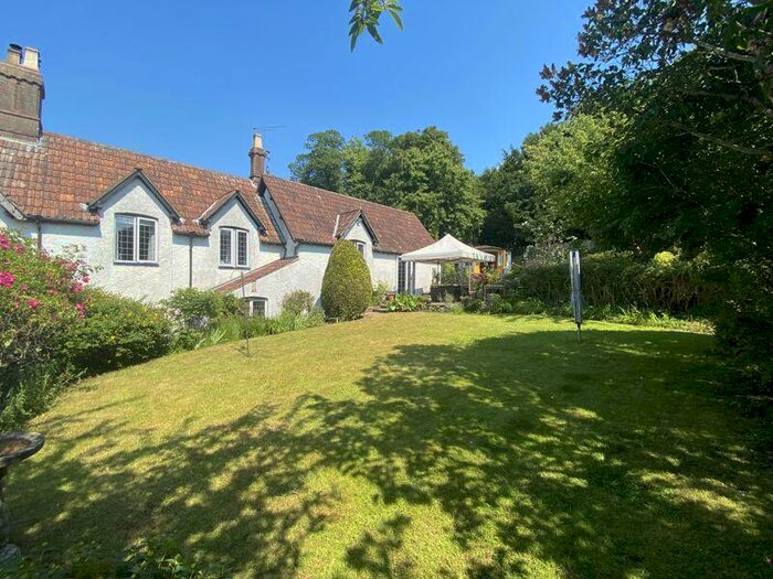 3 Bedroom Character Property For Sale In Almondsbury, Bristol, BS32