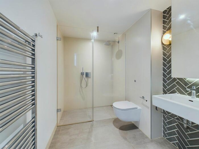 2 Bedroom Flat For Sale In City Road, London, EC1V