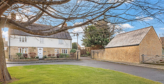 4 Bedroom Detached House For Sale In Salwayash, Bridport, Dorset, DT6