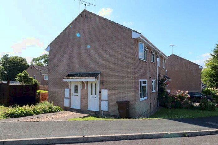 1 Bedroom House To Rent In Coppin Close, Glastonbury, BA6