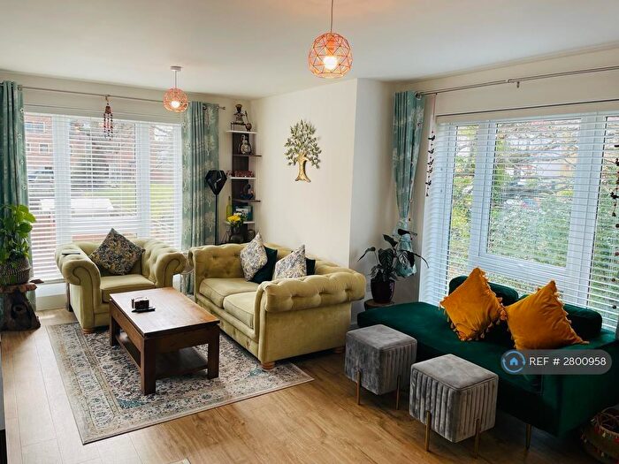 2 Bedroom Flat To Rent In Cavendish House, Orpington, BR6