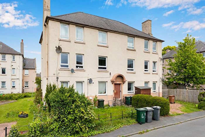 2 Bedroom Flat For Sale In / Loganlea Place, Edinburgh, EH7