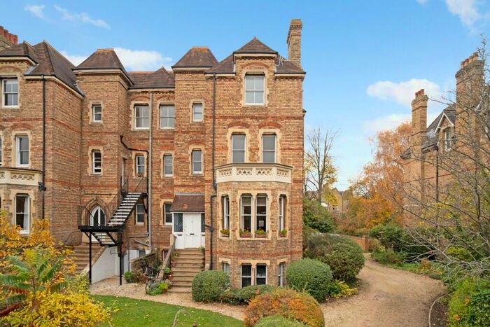 1 Bedroom Flat To Rent In Crick Road, Oxford, Oxfordshire, OX2