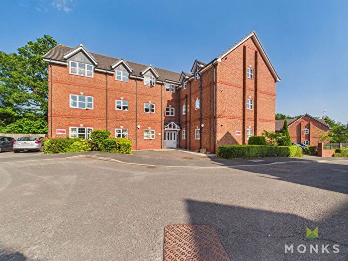 2 Bedroom Flat For Sale In Battlefield Court, Shrewsbury, SY1