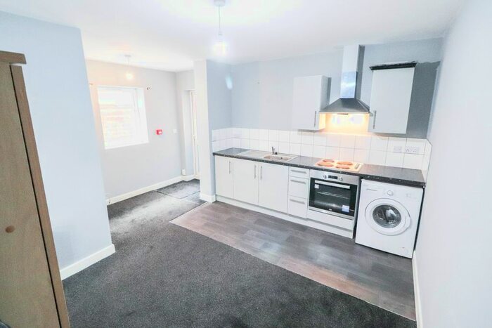 1 Bedroom Flat To Rent In Foleshill Road, Coventry, CV6