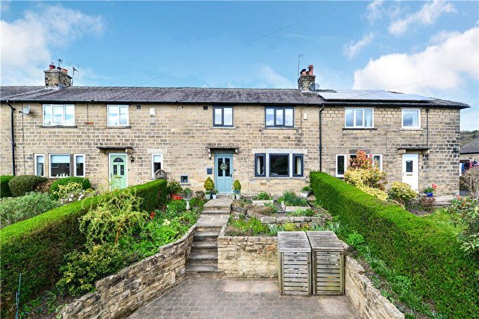 3 Bedroom Terraced House For Sale In Glen View, Harden, Bingley, West Yorkshire, BD16