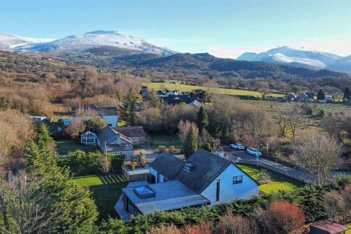 5 Bedroom Detached House For Sale In Penisarwaun, Caernarfon, LL55