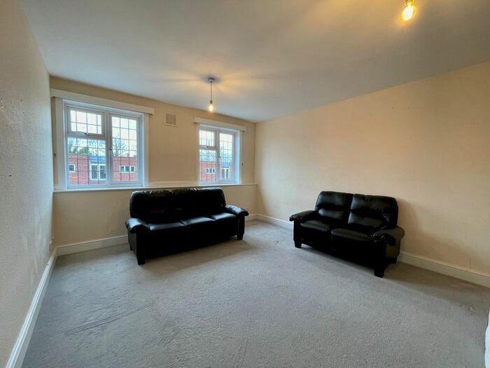 1 Bedroom Flat To Rent In Amy Road, Oxted, RH8