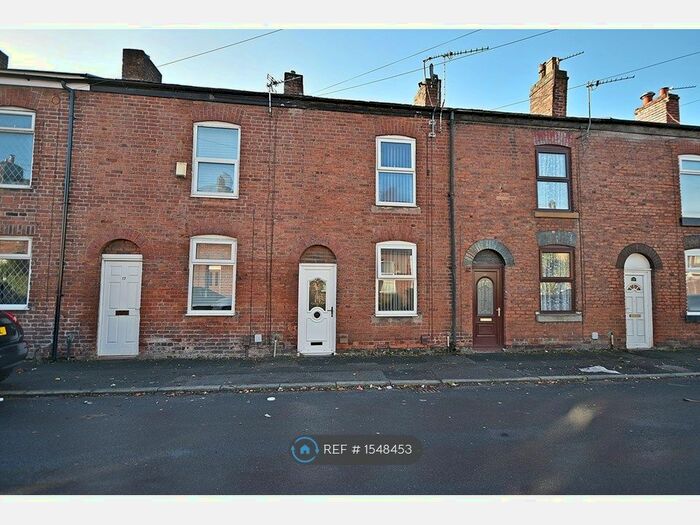 2 Bedroom Terraced House To Rent In Ellesmere Street, Swinton, Manchester, M27