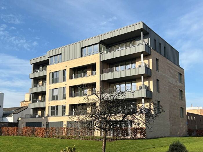 3 Bedroom Flat For Sale In Falcon Road West, Morningside, Edinburgh, EH10