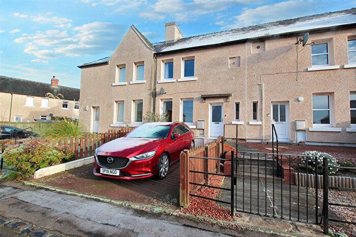3 Bedroom Terraced House For Sale In Waverley Crescent, Lanark, ML11