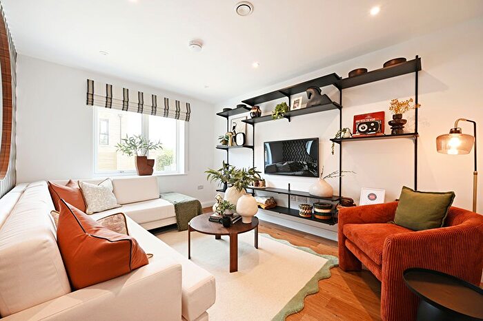 3 Bedroom Terraced House For Sale In Waverley Green, Waverley, Rotherham, S60