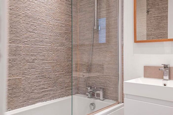 1 Bedroom Apartment For Sale In Montpelier Road, Brighton, BN1