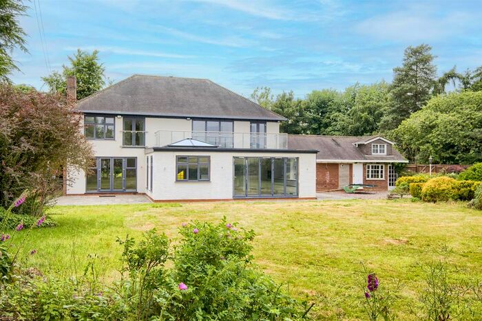 4 Bedroom Detached House For Sale In Worcester Road, Clent, Stourbridge, DY9