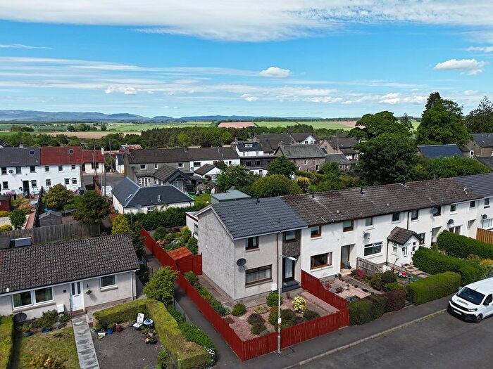 2 Bedroom End Of Terrace House For Sale In Park Place, Aberuthven, PH3