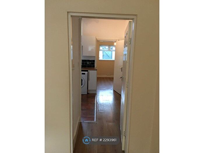 1 Bedroom Flat To Rent In Hawthorne Road, Bootle, L20