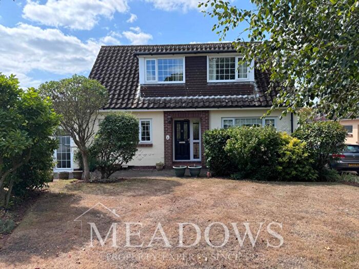 3 Bedroom Link Detached House For Sale In Trefusis Way, East Budleigh, EX9