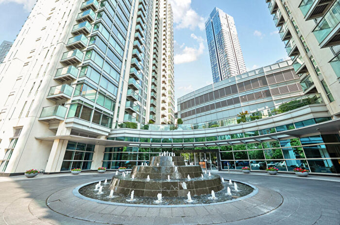 1 Bedroom Apartment For Sale In Pan Peninsula Square, South Quay, E14