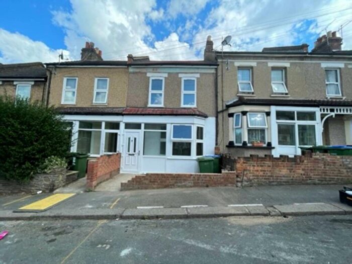 3 Bedroom House To Rent In Ripley Road, Belvedere, DA17