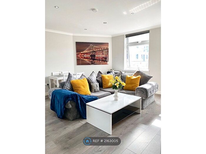 1 Bedroom Flat To Rent In Marlborough House, Slough, SL1