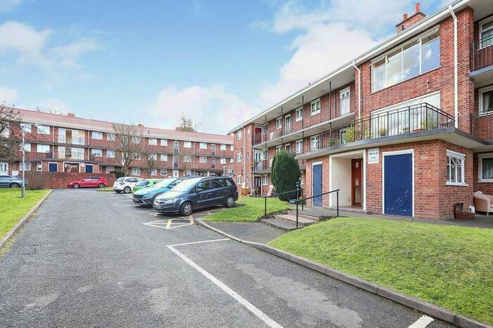 1 Bedroom Flat To Rent In Merridale Road, Wolverhampton, WV3