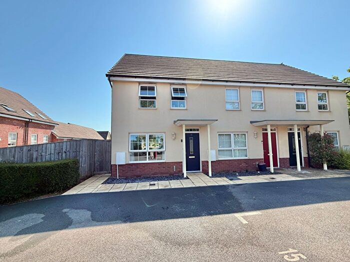 2 Bedroom End Terrace House For Sale In Poltimore Drive, Exeter, EX1