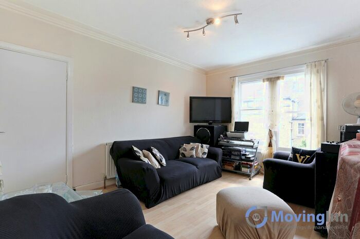 2 Bedroom Flat For Sale In Cato Road, Clapham, SW4