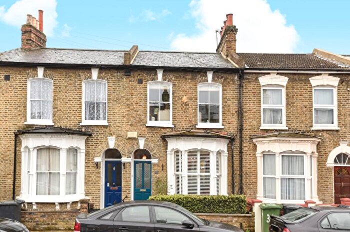 3 Bedroom House For Sale In Wrigglesworth Street, London, SE14
