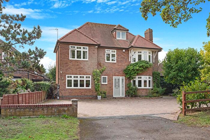 6 Bedroom Detached House For Sale In Gipsy Lane, Kettering, NN16