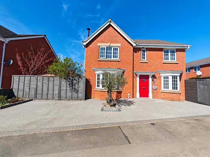 4 Bedroom Detached House For Sale In Lyveden Way, Corby, NN18