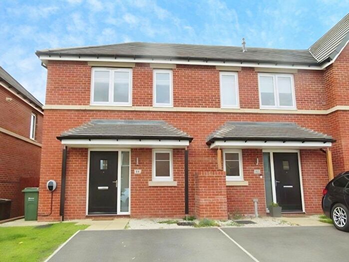 2 Bedroom Semi Detached House To Rent In Leicester Square, Crossgates, Leeds, LS15
