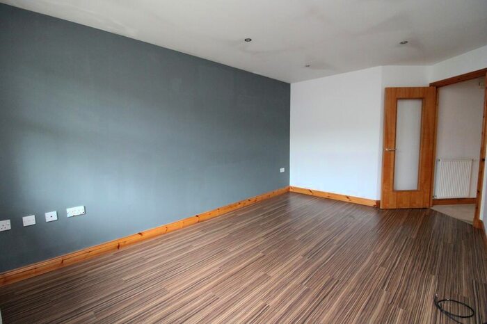 1 Bedroom Flat For Sale In Knocknagael, Slackbuie, Inverness., IV2